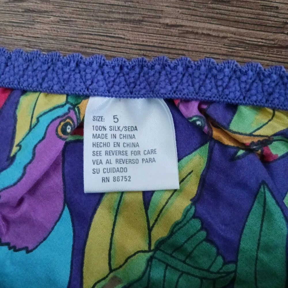 New‎ Vintage Jordache 100% Washable Silk String Parrot Bikini Panties Size 5